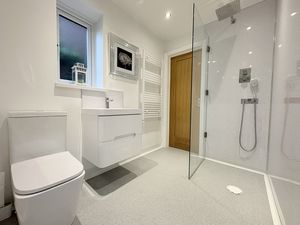 Photo 24- click for photo gallery